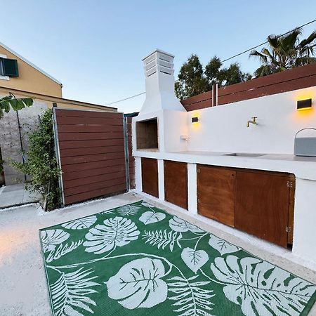 Burnelia Vacation House Lefkimmi  Esterno foto