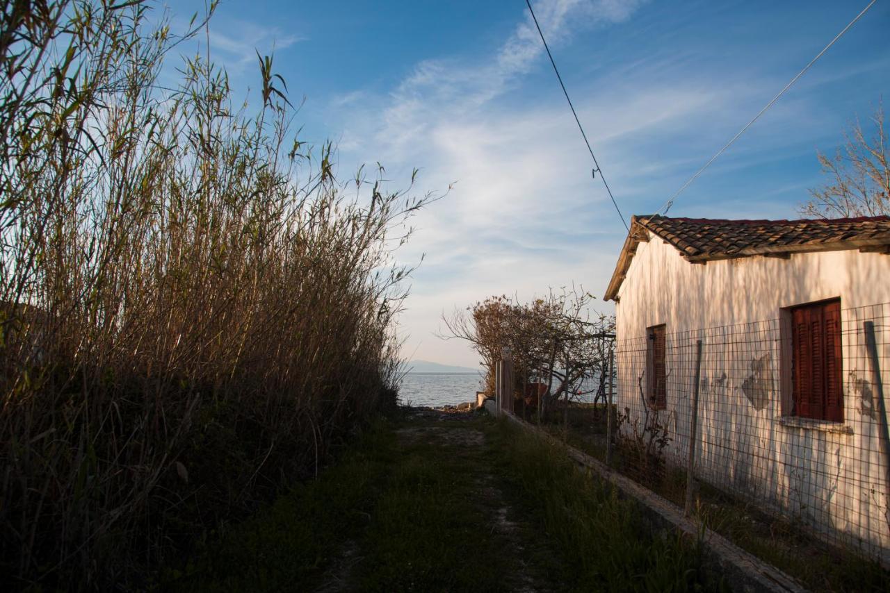 Burnelia Vacation House Lefkimmi  Esterno foto