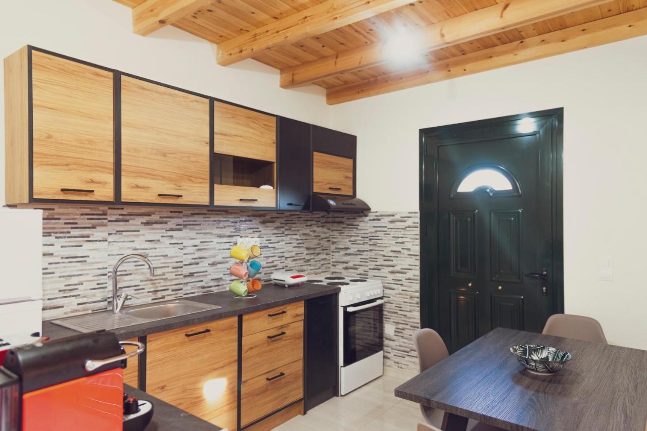 Burnelia Vacation House Lefkimmi  Esterno foto
